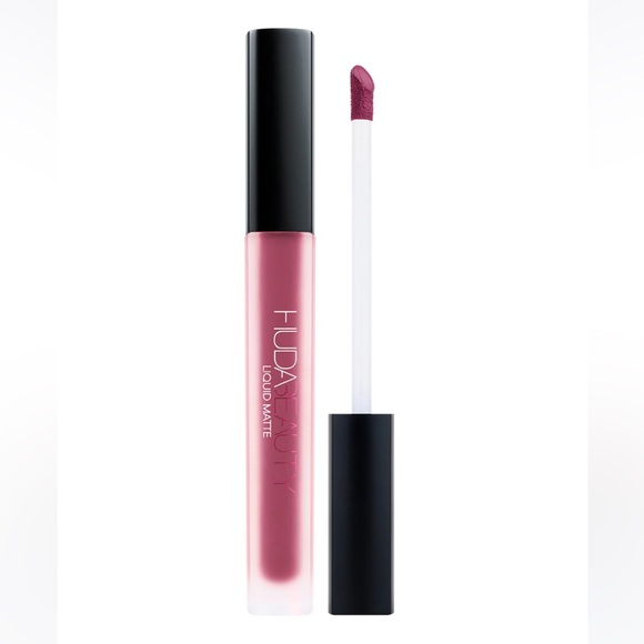 HUDA BEAUTY Liquid Matte Ultra-Comfort Transfer-Proof Lipstick in Trophy Wife - Picture 2 of 9